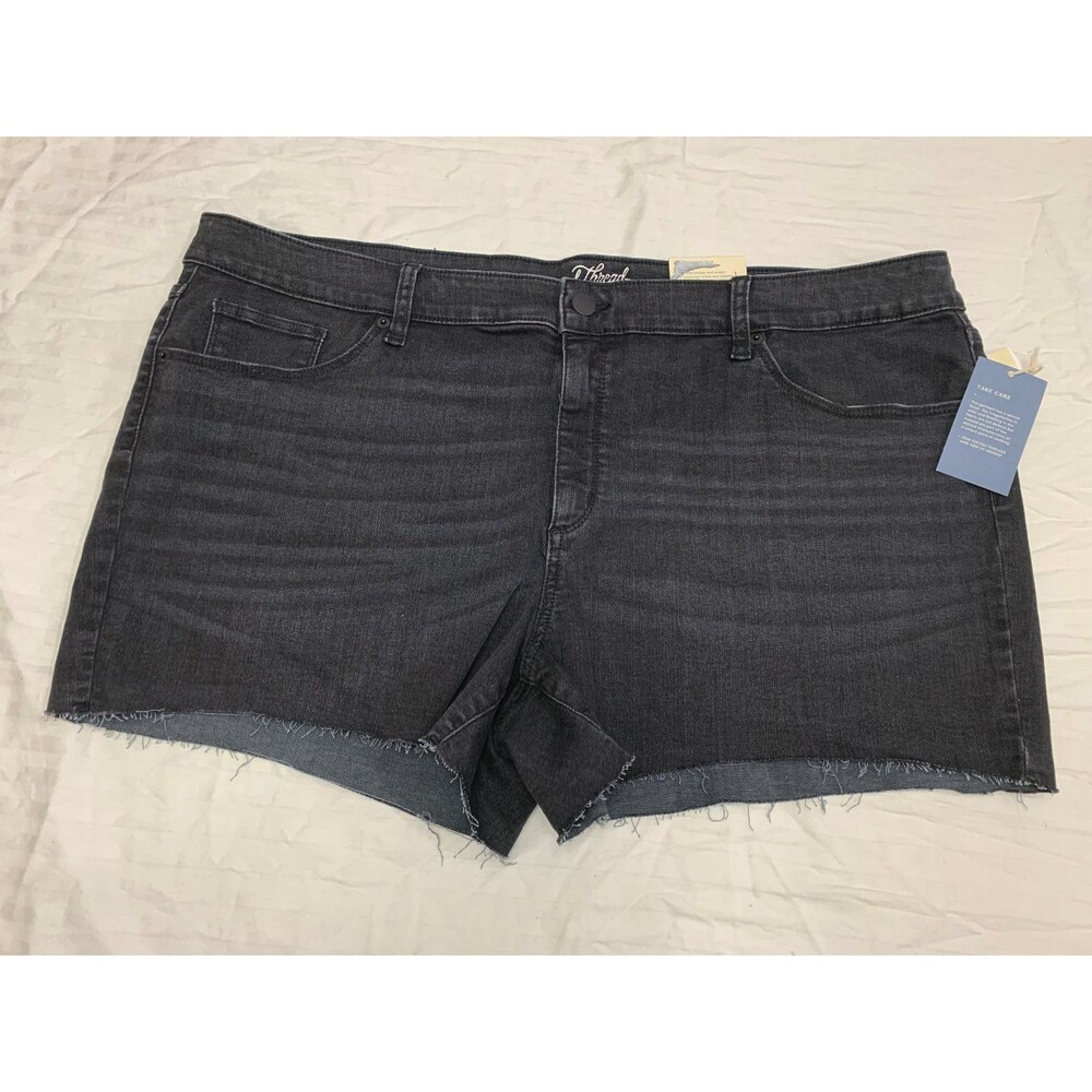 NWT UNIVERSAL TREAD WOMENS JEANS CUT OFF SHORTS SIZE 22W